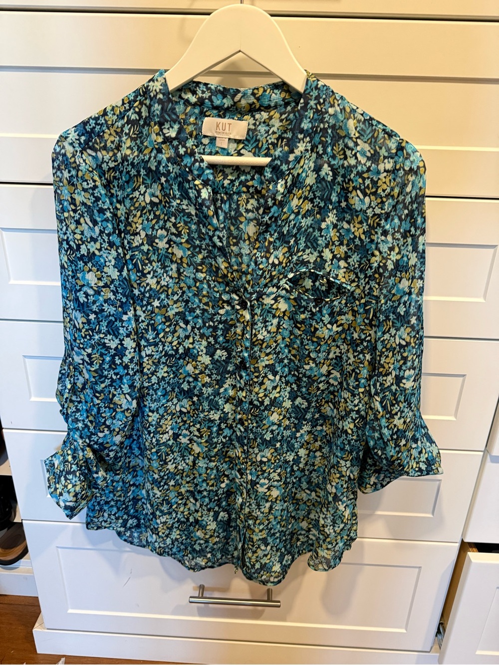 Kut from the Kloth Teal and Yellow Floral Button-Front Blouse